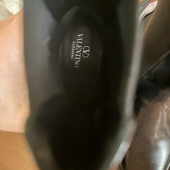 Valentino Black Stud-Trim Platform Chelsea Boots - Picture 13 of 15